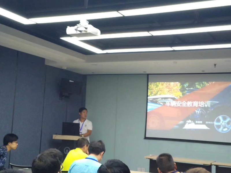 宏業建設舉行司機交通安全知識培訓